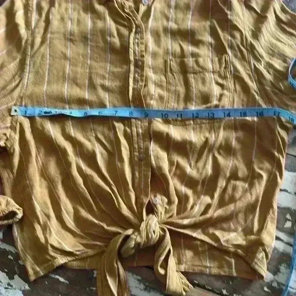 American Eagle button-down blouse extra small - Picture 10 of 10